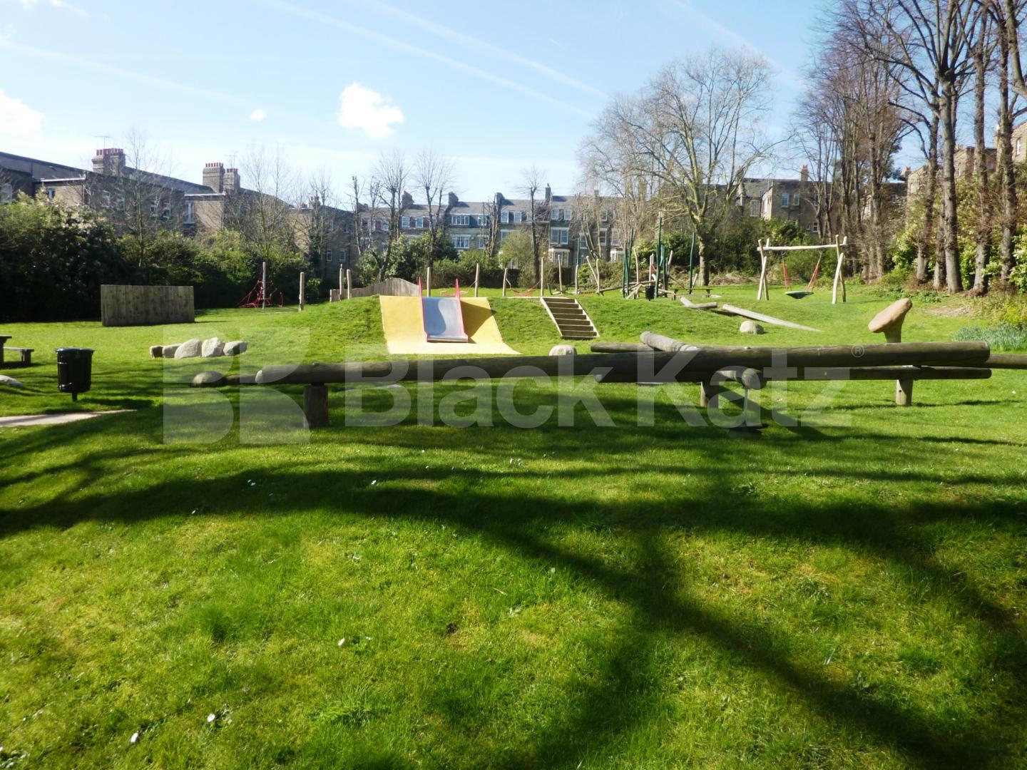 			NEW INSTRUCTION!, 1 Bedroom, 1 bath, 1 reception Flat			 Cathcart Hill, DARTMOUTH PARK